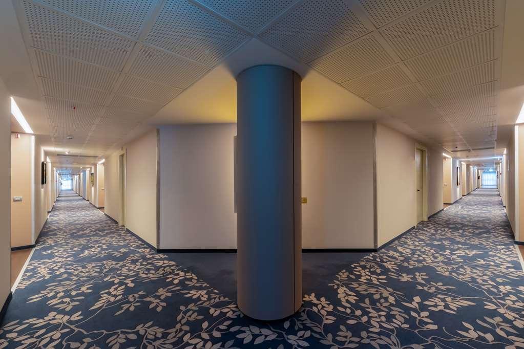 Отель Doubletree By Hilton Milan Malpensa Сольбьяте-Олона Удобства фото